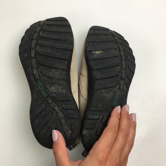 L.L.Bean Comfort Mocs Slip-On Suede Leather Shoes - Picture 4 of 7